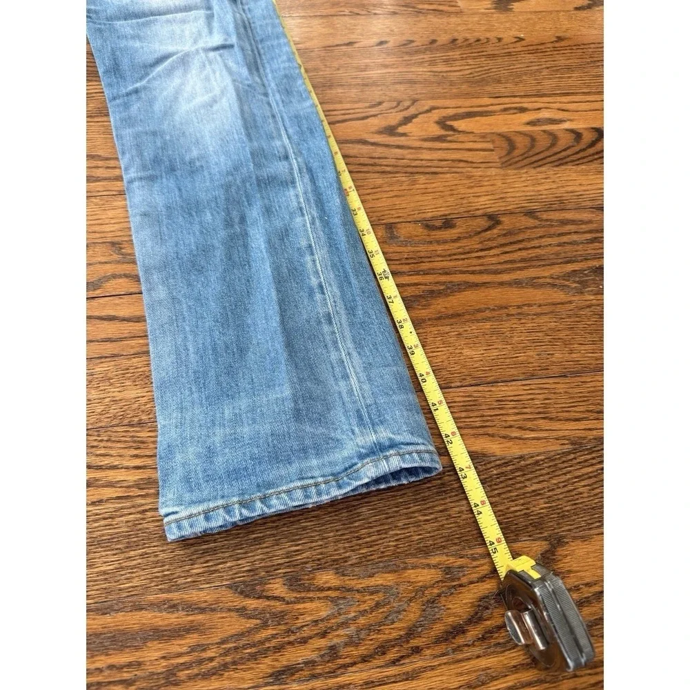 True Religion Medium Wash Denim Straight Leg Jeans - Size 33